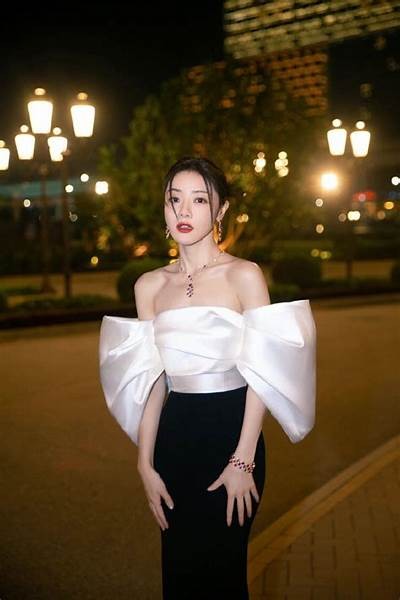 亚洲热门国产中文视频推荐，精彩内容不容错过！
