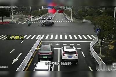 震撼曝光：国产摄像头监控下的隐秘偷人事件全纪录