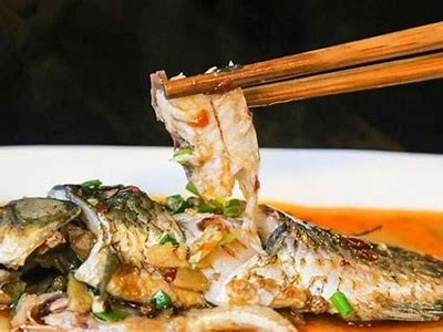 美国产妇吃鱼：营养专家揭秘鱼类对产后恢复的帮助！
